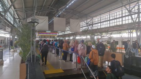 Tiket KAJJ Untuk Libur NATARU 2013/2024 Dari Stasiun Gambir Dan Pasar Senen Sudah Dapat Dipesan