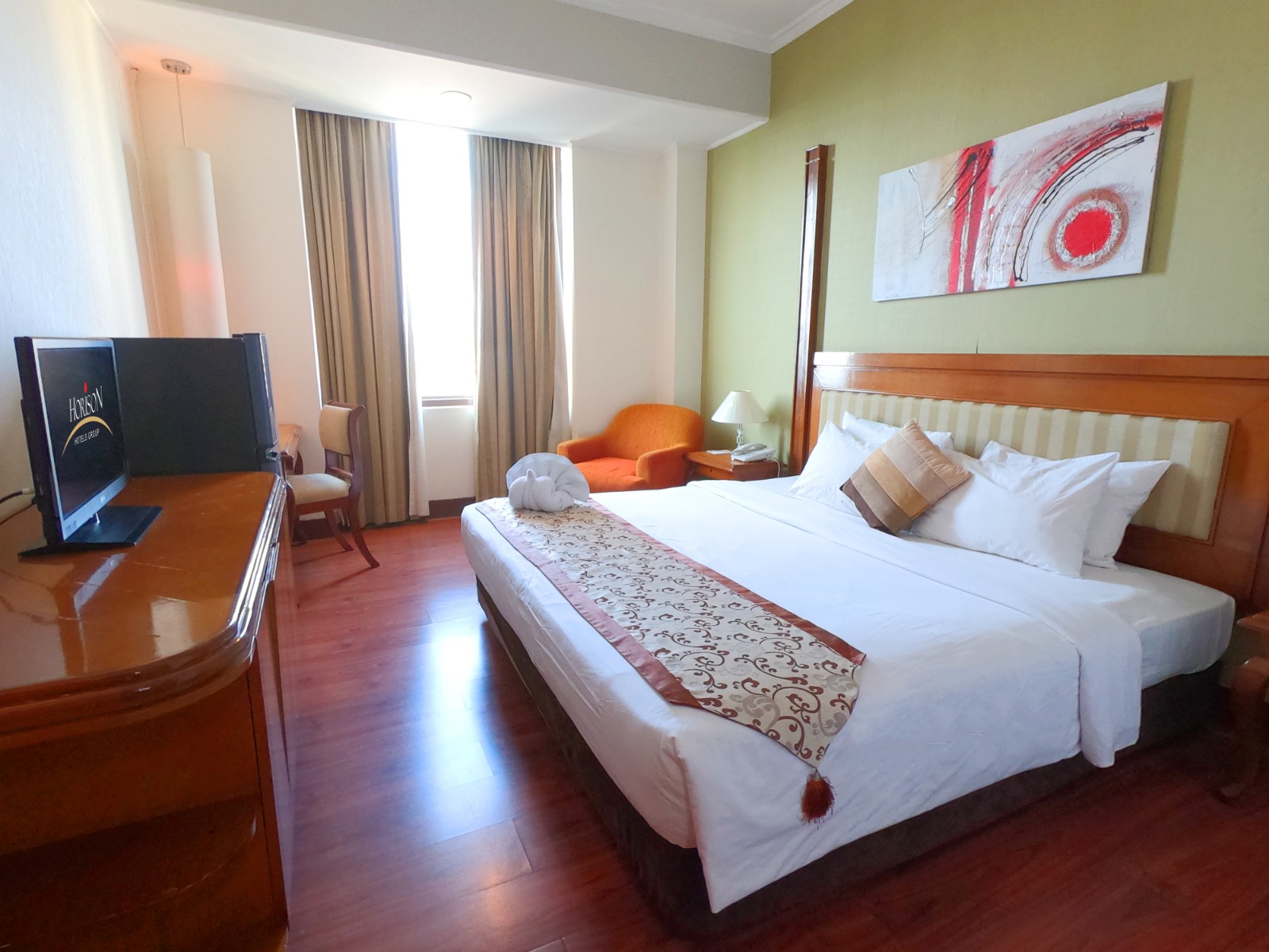 Hotel Pilihan Di Mangga Dua, Arcadia By Horison Mangga Dua