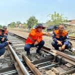 Sambut Nataru 2023/2024, KAI Daop 1 Lakukan Inpeksi Lintas Cikarang – Cikampek