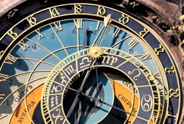 Ramalan Zodiak Akhir Januari 2024