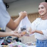 Ilustrasi wanita aktif saat sedang haid
