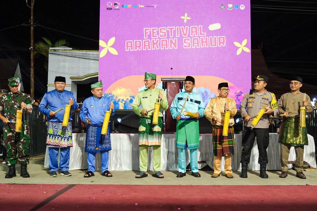 Menparekraf: Festival Arakan Sahur Kuala Tungkal Jambi Sebagai Simbol Harmoni