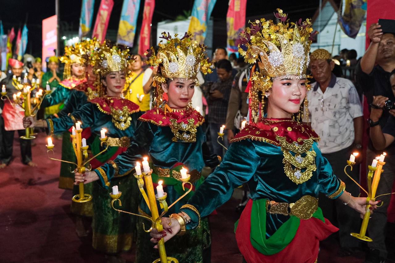 Menparekraf: Festival Arakan Sahur Kuala Tungkal Jambi Sebagai Simbol Harmoni