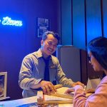 Pelayanan yang ramah Restoran On Eleven Kuningan Jakarta, foto: ilfa