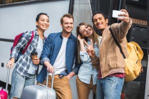 batas umur traveling ke luar negeri